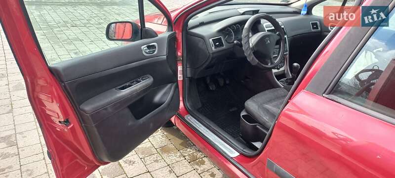 Хэтчбек Peugeot 307 2004 в Ужгороде