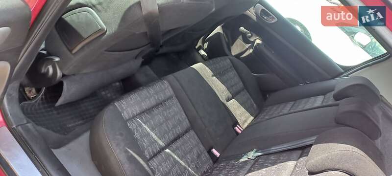 Хэтчбек Peugeot 307 2004 в Ужгороде