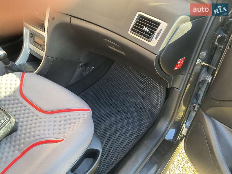 Универсал Peugeot 307 2007 в Калуше