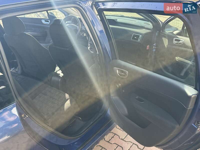 Универсал Peugeot 307 2004 в Хмельницком