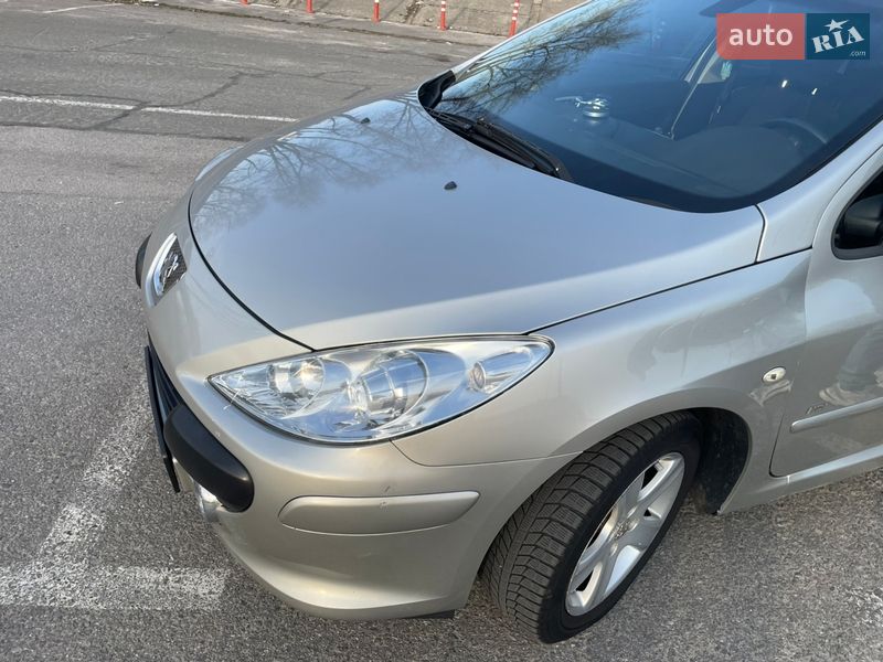 Универсал Peugeot 307 2005 в Киеве