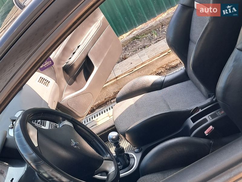 Хетчбек Peugeot 307 2006 в Житомирі