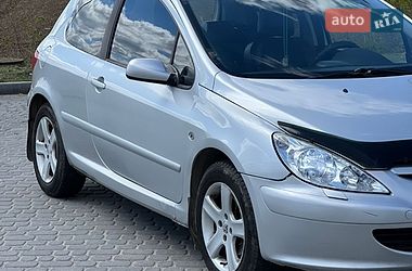Хэтчбек Peugeot 307 2003 в Стрые