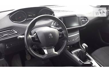 Хэтчбек Peugeot 308 2016 в Киеве