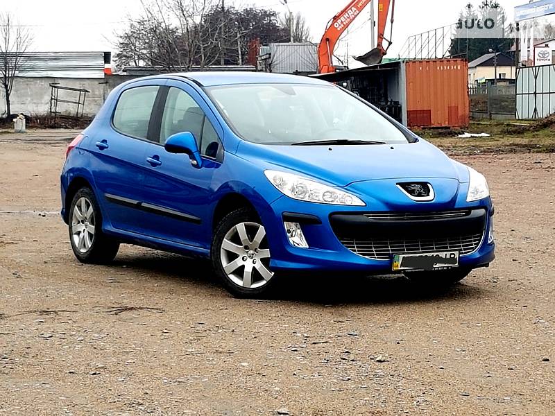 Хэтчбек Peugeot 308 2008 в Киеве