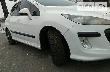 Хэтчбек Peugeot 308 2008 в Киеве