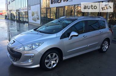 Универсал Peugeot 308 2010 в Ровно