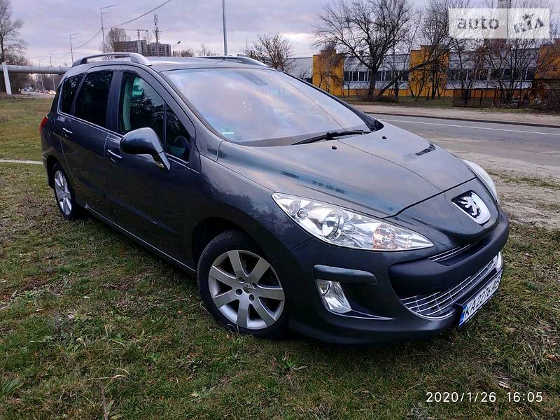 Универсал Peugeot 308 2010 в Киеве