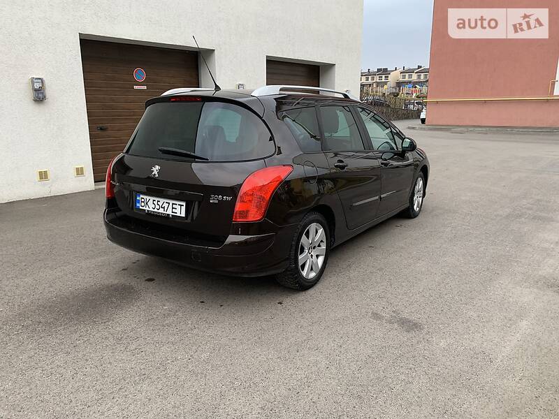 Універсал Peugeot 308 2012 в Рівному