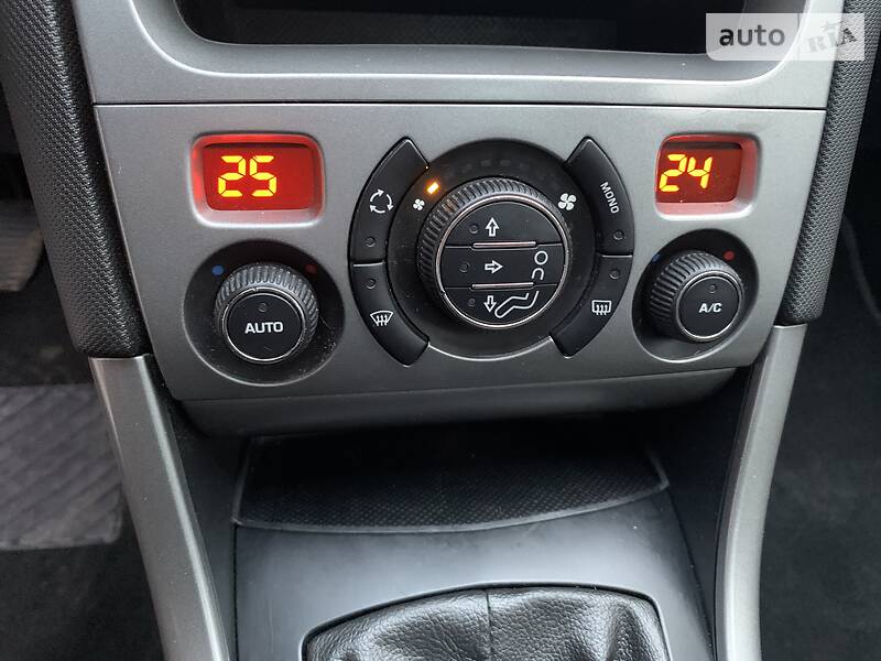 Універсал Peugeot 308 2012 в Рівному