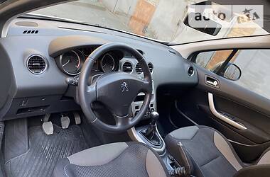 Хетчбек Peugeot 308 2012 в 