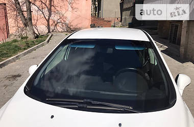Хэтчбек Peugeot 308 2010 в 