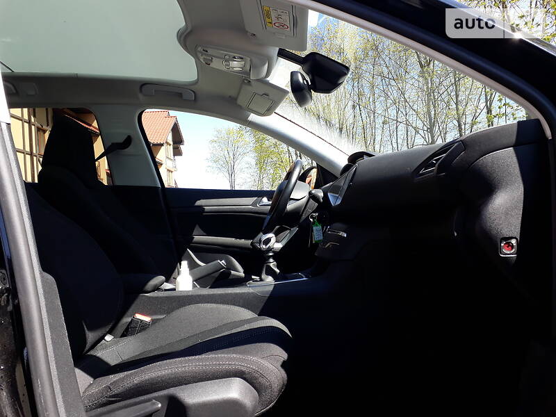 Універсал Peugeot 308 2015 в 