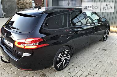 Универсал Peugeot 308 2015 в Стрые