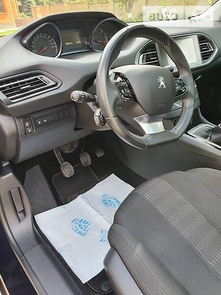 Універсал Peugeot 308 2015 в Житомирі