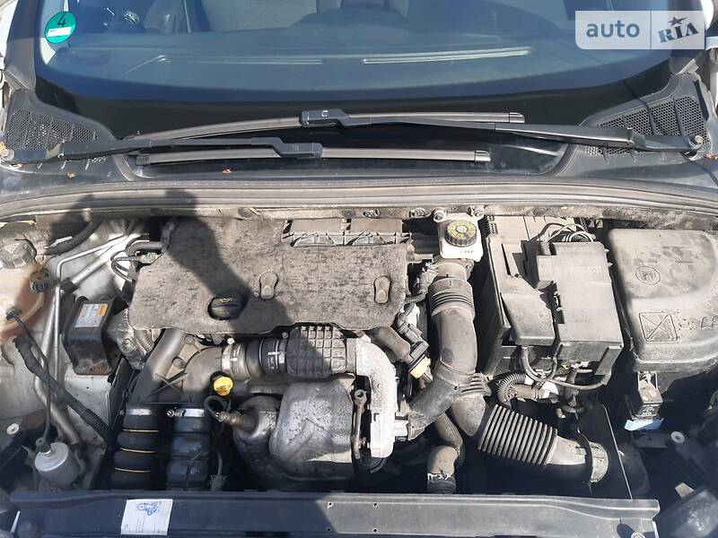 Універсал Peugeot 308 2010 в Львові