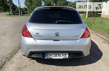 Хетчбек Peugeot 308 2011 в 