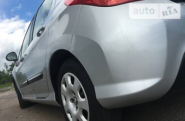 Хэтчбек Peugeot 308 2011 в Дрогобыче