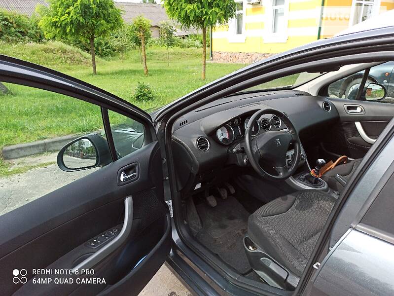 Хетчбек Peugeot 308 2010 в Маневичах