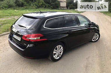 Универсал Peugeot 308 2014 в Львове