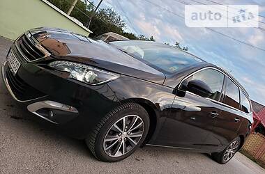 Универсал Peugeot 308 2014 в Черновцах