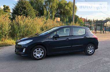 Хэтчбек Peugeot 308 2010 в Ровно