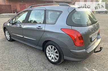 Универсал Peugeot 308 2010 в Бурштыне