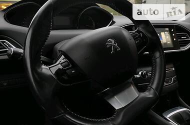 Універсал Peugeot 308 2015 в Львові