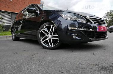 Универсал Peugeot 308 2015 в Львове