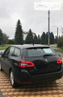 Універсал Peugeot 308 2016 в Івано-Франківську