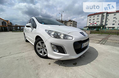 Хэтчбек Peugeot 308 2011 в Самборе