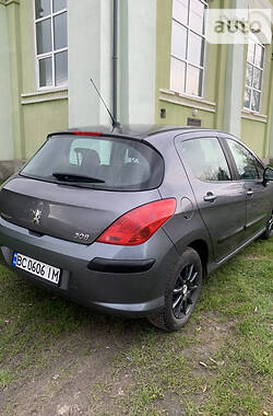 Хэтчбек Peugeot 308 2008 в Жовкве