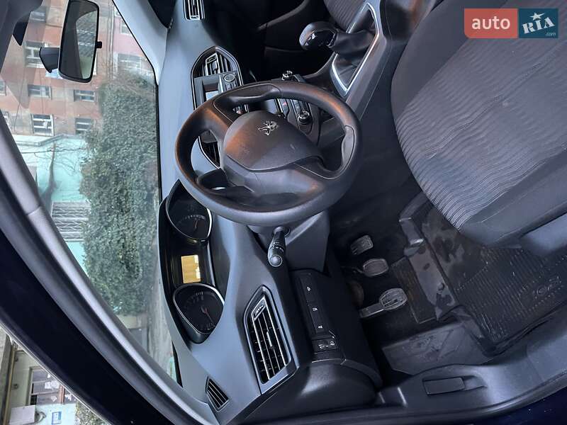 Хетчбек Peugeot 308 2015 в Одесі
