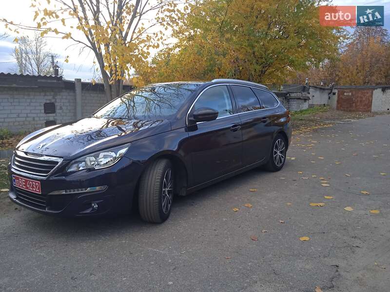 Універсал Peugeot 308 2015 в Ужгороді