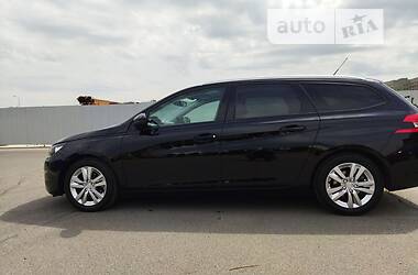 Универсал Peugeot 308 2015 в Львове