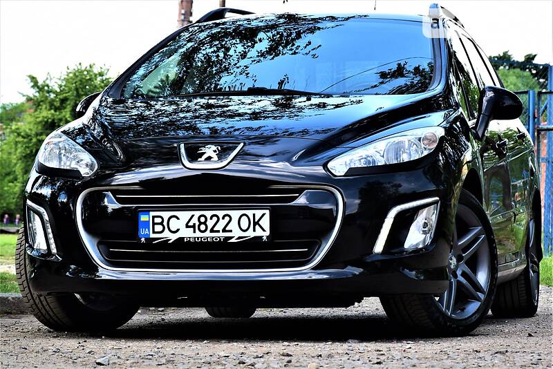 Универсал Peugeot 308 2013 в Дрогобыче