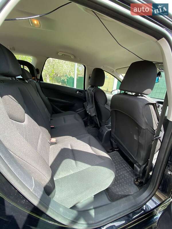 Універсал Peugeot 308 2011 в Полтаві