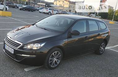 Универсал Peugeot 308 2015 в Черновцах