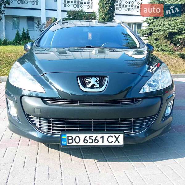 Универсал Peugeot 308 2010 в Тернополе