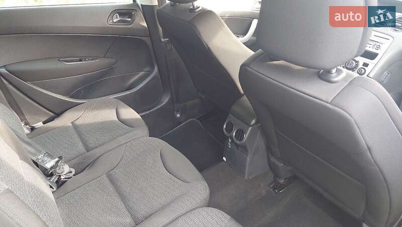 Универсал Peugeot 308 2009 в Нововолынске