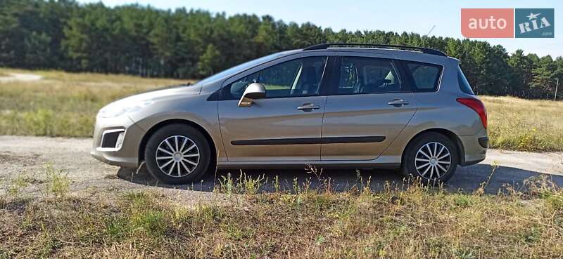 Универсал Peugeot 308 2012 в Днепре