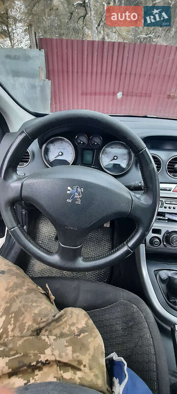 Универсал Peugeot 308 2008 в Ужгороде