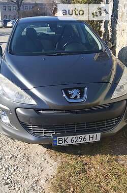 Хэтчбек Peugeot 308 2009 в Городке