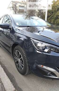 Универсал Peugeot 308 2015 в Киеве