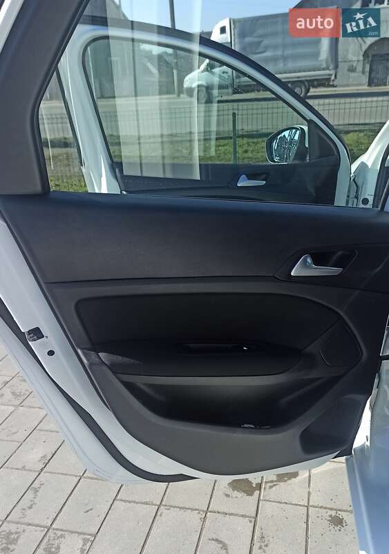 Універсал Peugeot 308 2014 в Львові фото 13 Універсал Peugeot 308 2014 в Львові