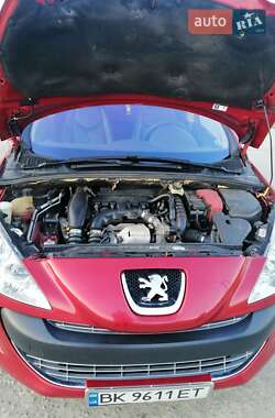 Универсал Peugeot 308 2008 в Ровно