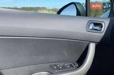 Хэтчбек Peugeot 308 2011 в Киеве