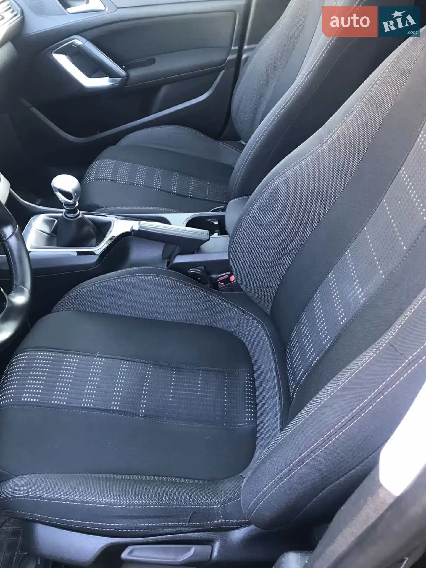 Peugeot 308 2015 VIN VF3LCBHZHFS289913 фото оголошення 15 з 31