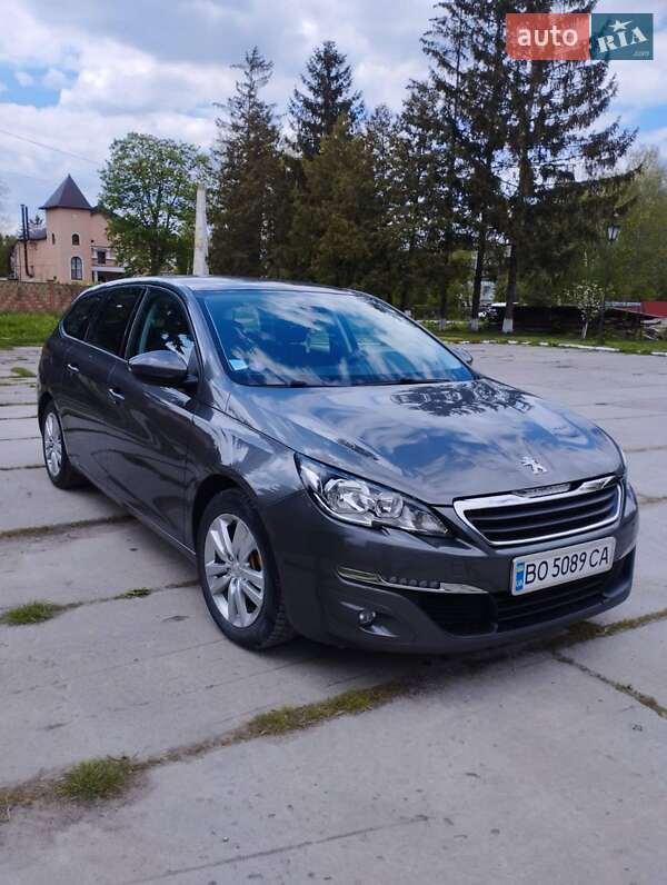 Универсал Peugeot 308 2016 в Чорткове