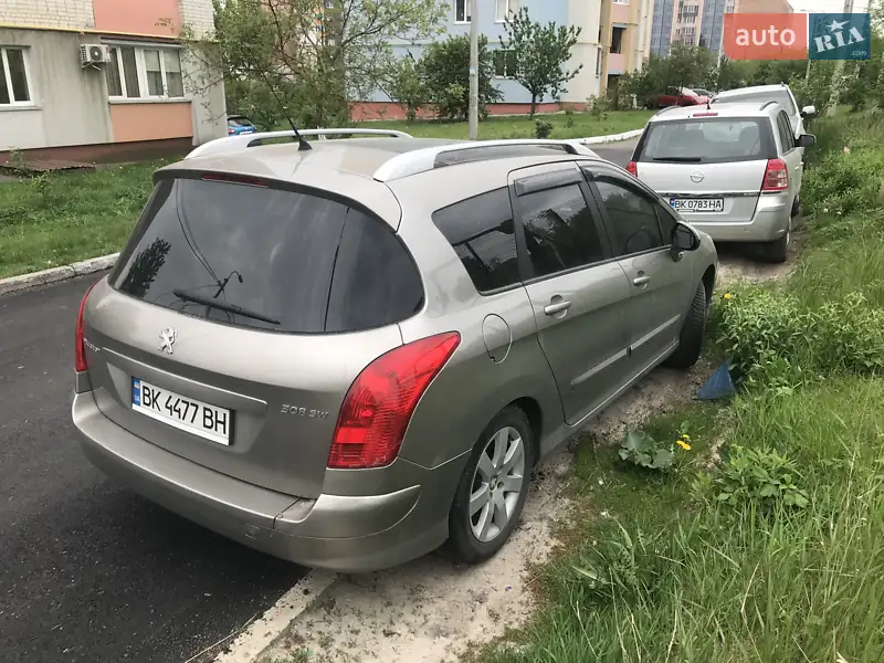 Универсал Peugeot 308 2012 в 